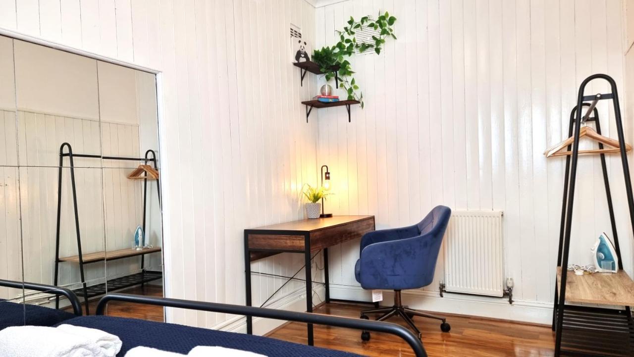 Appartamento 3 Bed Flat O2 Arena Dyson House Londra Esterno foto